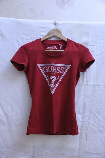köynekler: Qadın Guess Loqolu T-shirt Qısaqol marka köynək Yenidir, istifade