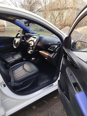 Chevrolet: Chevrolet Spark: 2021 г., 1 л, Вариатор, Бензин, Хэтчбэк at lalafo.kg — 12 Chevrolet: Chevrolet Spark: 2021 г., 1 л, Вариатор, Бензин, Хэтчбэк — 12