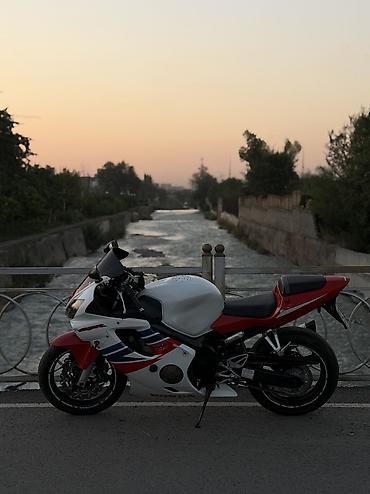 цилиндра: Спортбайк Honda, 600 куб. см, Бензин, Взрослый, Б/у — 1