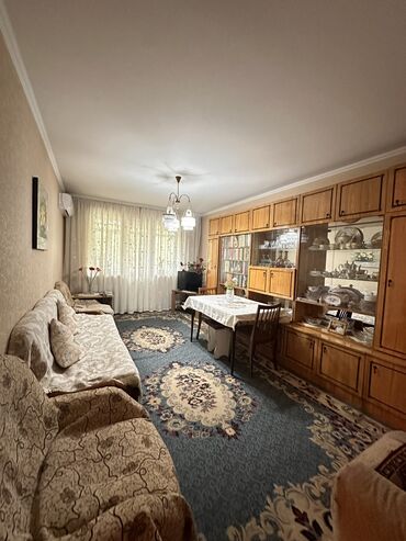 город балыкчы: 3 комнаты, 59 м², 104 серия, 3 этаж, Косметический ремонт