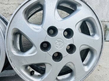 Диски: Литые Диски R 15 Toyota, Комплект, отверстий - 5, Б/у