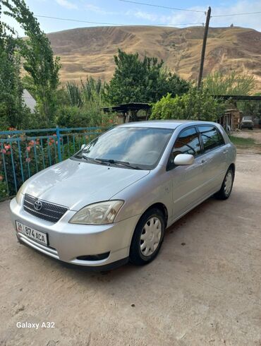 машина инамарка: Toyota Corolla: 2002 г., 1.6 л, Механика, Бензин, Хетчбек