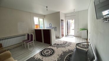 аренда футбольная поля: 42 м², 2 комнаты, Подвал, погреб, Забор, огорожен