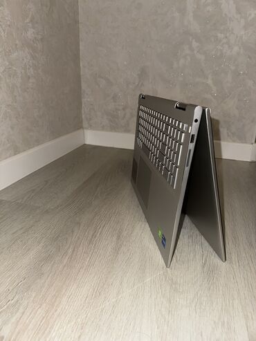 Dell: Dell Inspiron, 15.6 ", Intel Core i7, 512 GB — 5