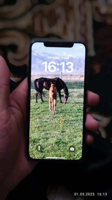 Apple iPhone: IPhone Xs, Б/у, 64 ГБ, Белый, Зарядное устройство, Чехол, 88 %