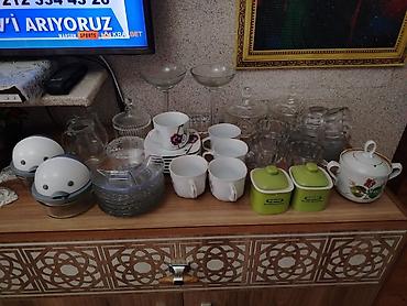 Mətbəx üçün müxtəlif qab-qacaq və aksesuar dəsti Satılır: - Şüşə