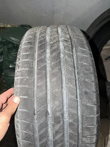 su satisi masinla: Bridgestone Potenza T005 yay/performans şinləri Tekerde pırablem yoxdu — 3