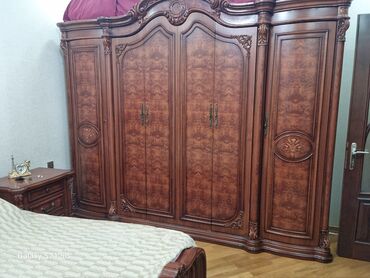 Digər mebel: Hamısı birlikdə verilir fransa isdesalıdı qapıları ağacdan fiqurları