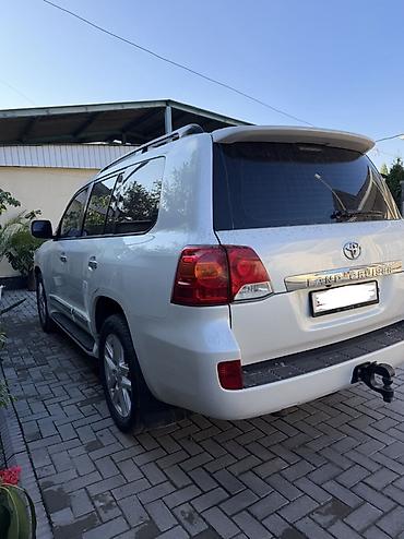 авто в аренду с последующим выкупом в бишкеке: Toyota Land Cruiser: 2014 г., Газ, Внедорожник — 6