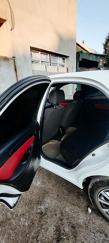 Продажа авто: Daewoo Lanos: 2001 г., Бензин, Хэтчбэк — 5