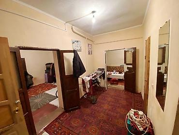 Продажа коттеджей и домов: 🏡 **Срочно продаётся дом!** 📍 г. Бишкек, ул. Тоголок Молдо (район — 4