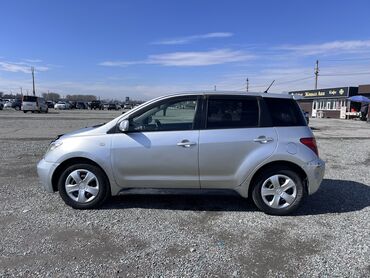 Toyota: Toyota ist: 2002 г., 1.5 л, Автомат, Бензин, Хэтчбэк