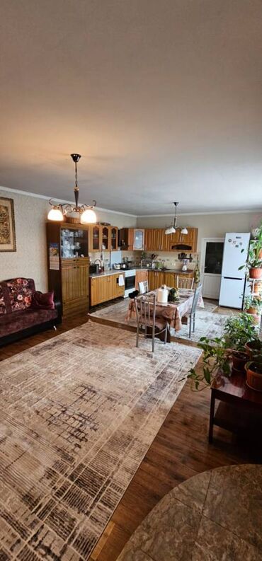 Продажа домов: 170 м², 5 комнат, Свежий ремонт Кухонная мебель