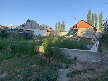 выход к речке: 8 соток, Для строительства — 6