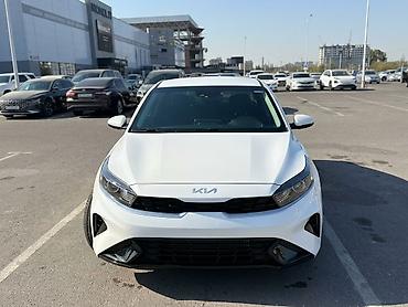 машина без права: Kia K3: 2021 г., 1.6 л, Вариатор, Бензин — 6