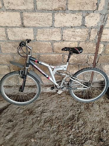 velosibed barter: Uşaq/yeniyetmə velosipedi – 24" təkər ölçüsü - Rəng: gümüşü, qara və — 1