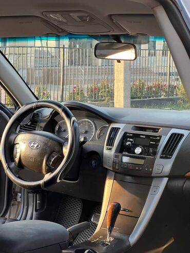 Hyundai: Hyundai Sonata: 2009 г., 2 л, Автомат, Бензиновая, Седан — 8