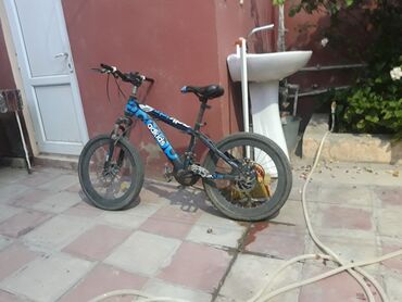 bmx satilir: İşlənmiş İki təkərli Uşaq velosipedi Adidas, 14", sürətlərin sayı: 7