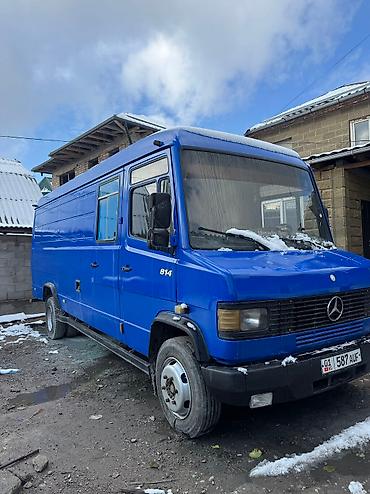 2 4 д: Легкий грузовик, Б/у — 2