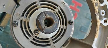 frez stanoku: Makita 3601B frezə (üst xətti yönəldici) - Brend/model: Makita 3601B — 4