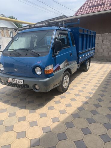 срочно продать машину: Hyundai : 2002 г., 2.5 л, Механика, Дизель