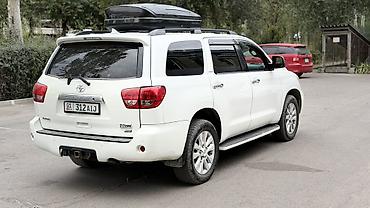 секутер: Toyota Sequoia: 2010 г., 5.7 л, Автомат, Газ, Внедорожник — 5