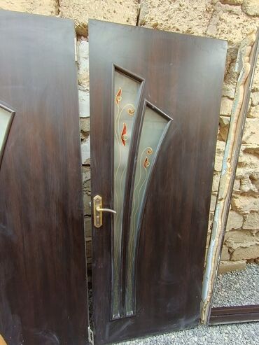 Giriş qapıları: İşlənmiş Giriş qapısı 80x200 sm Çərçivə ilə, Ünvandan götürmə — 3