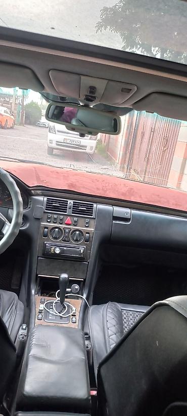 mers 210: Mercedes-Benz E-Class: 1995 г., 3.2 л, Автомат, Бензин, Седан — 6