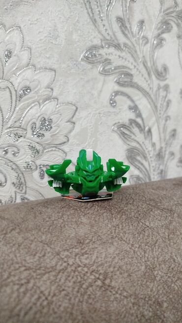 оюнчук машина: Bakugan японский Страйкфлаер и его доспехи состояние отличное