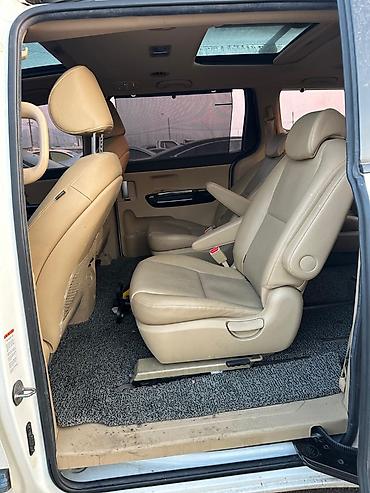 Kia: Kia Carnival: 2019 г., Минивэн — 13