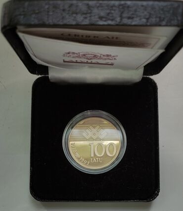 Монеты: Продам золотую монету 75 лет Латвии цена за грамм 5000 без торга