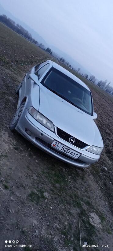 Opel: Opel Vectra: 2002 г., 1.8 л, Автомат, Бензин, Хэтчбэк at lalafo.kg — 13 Opel: Opel Vectra: 2002 г., 1.8 л, Автомат, Бензин, Хэтчбэк — 13
