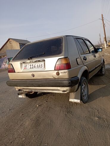 Volkswagen: Volkswagen Golf: 1987 г., 1.8 л, Механика, Бензин, Седан