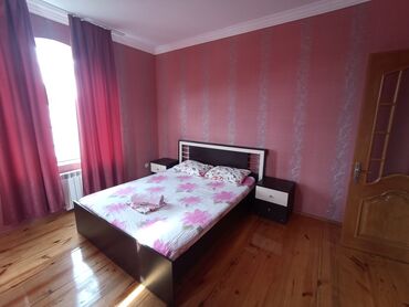 Günlük kirayə evlər: 195 kv. m, 3 otaqlı, Kanalizasiya, Kombi, Kommunal xətlər qoşulmayıb — 26