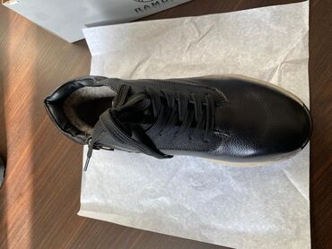 женская модельная обувь больших размеров: Мужские утеплённые полуботинки/кросс-ботинки размер 40.41.42 - Верх