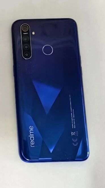 karbon velosiped: Əla vəziyyətdə, üstündə yeni futlyar və 64 Gb yaddaş kartı verilir. С