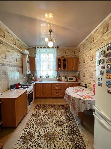 67: 3 комнаты, 67 м², Пишпек Сталинка, 2 этаж, Косметический ремонт — 3