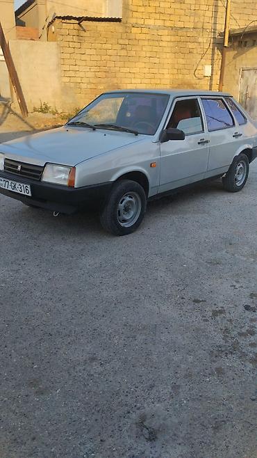 VAZ 21099, 4 qapılı sedan, gümüşü rəng. - Benzinlə işləyən ön