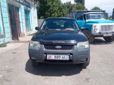рация для фуры: Ford Maverick: 2003 г., 2 л, Механика, Бензин, Кроссовер