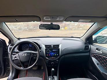 solaris accent: Hyundai Solaris: 2013 г., Автомат, Седан — 4
