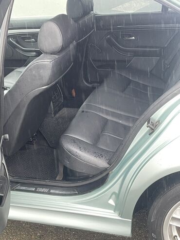 BMW: BMW 5 series: 0.2 l | Sedan — 7