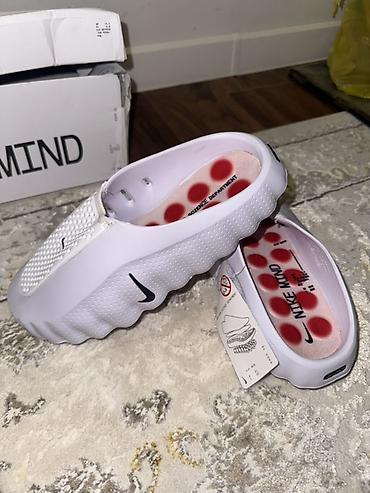 массажный тапочки: Кроссовки, 41, 40.5, Nike, Новый, цвет - Белый — 2