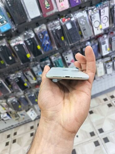 irşad iphone 11: IPhone 11, Ağ