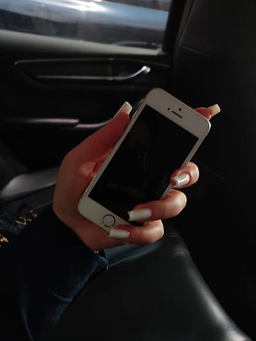 i̇pone 5s: IPhone 5s, 32 GB, Gümüşü, Barmaq izi — 2