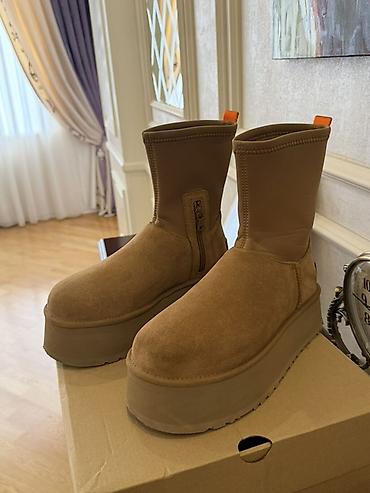Сапоги: UGG qadın platformalı qış çəkmələri - Rəng: açıq qəhvəyi (tan) - — 3