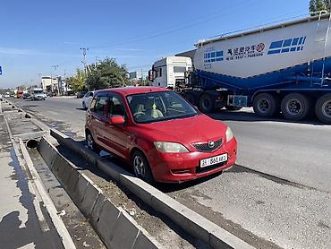 10 5j: Mazda Demio: 2004 г., 1.3 л, Автомат, Бензин, Хэтчбэк — 4