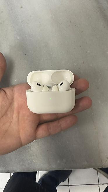 airpods pro 1: Apple AirPods Pro (ağıllı şarj qutusu ilə) - Rəng: ağ - Aktiv — 1
