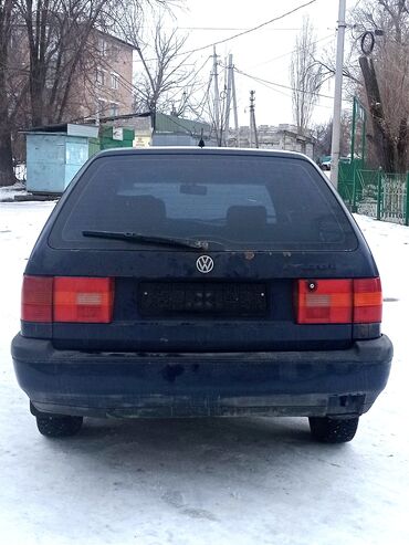 авто парк бишкек: Volkswagen Passat: 1994 г., 1.8 л, Механика, Бензин, Универсал