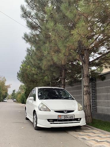 mini cooper: Honda Fit: 2002 г., 1.3 л, Автомат, Бензин, Хэтчбэк — 4