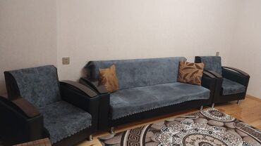 Divan və kreslo dəstləri: İşlənmiş, Divan, 2 kreslo